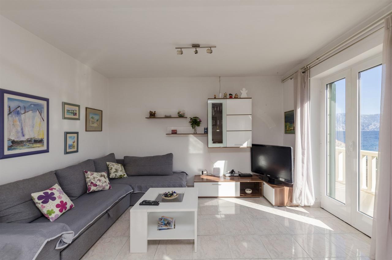 Apartments Mare Postira Luaran gambar